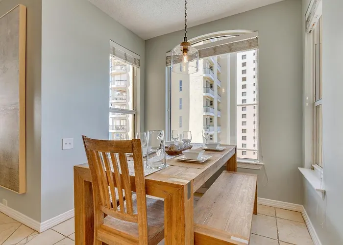Perdido Key W/ Ocean-view Balcony! Holiday home
